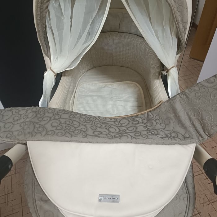Продам коляску 3 в 1 Адамекс