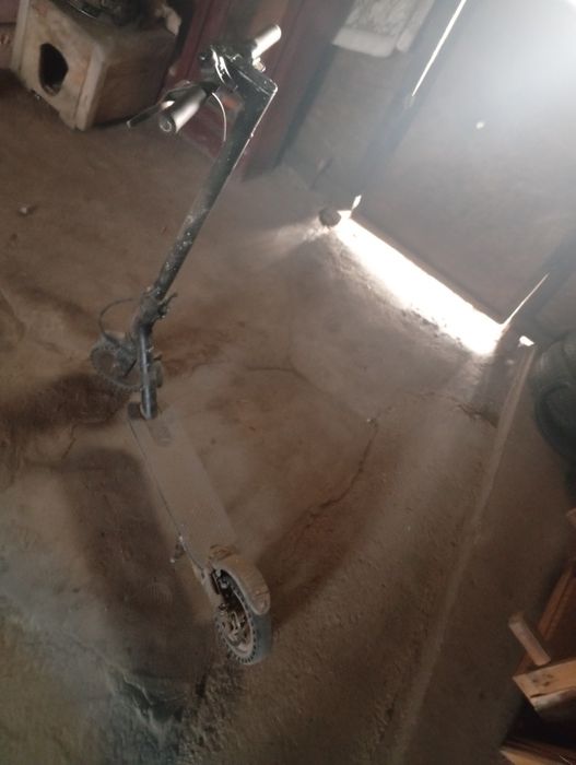 Schimb trotinetă electrică