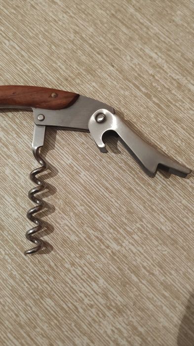 Джобен нож - неръждаема стомана и дърво