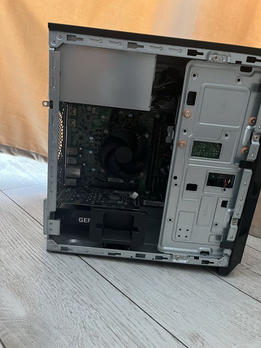 продаю игровой компьютер Acer aspire