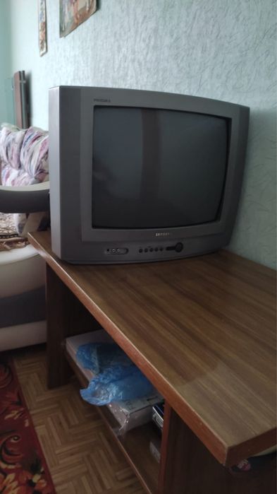 Телевизор самсунг