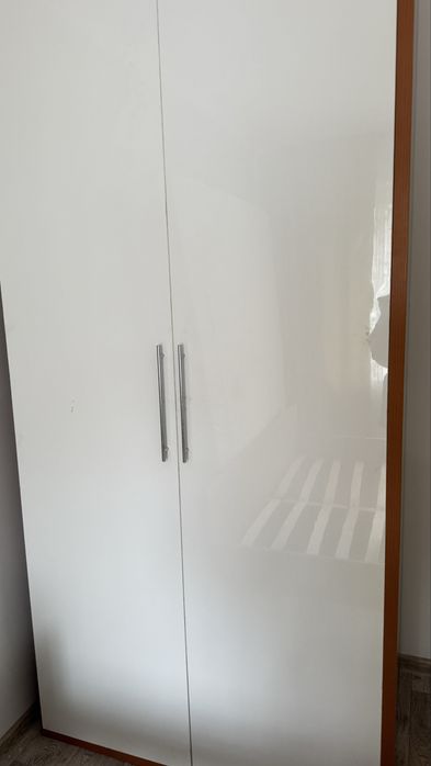 Срочная продажа большого шкафа