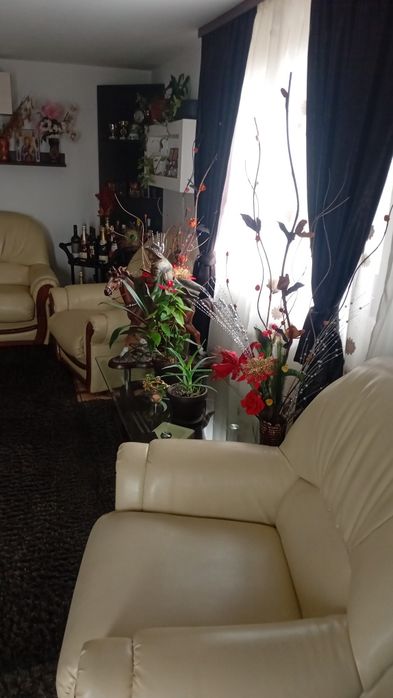 Inchiriez casa 3 camerei, Tatarasi,