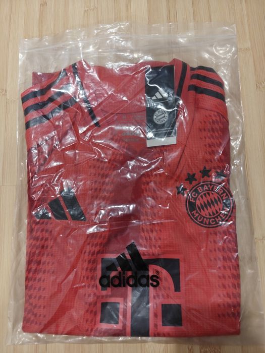 Adidas FC Bayern Jersey M