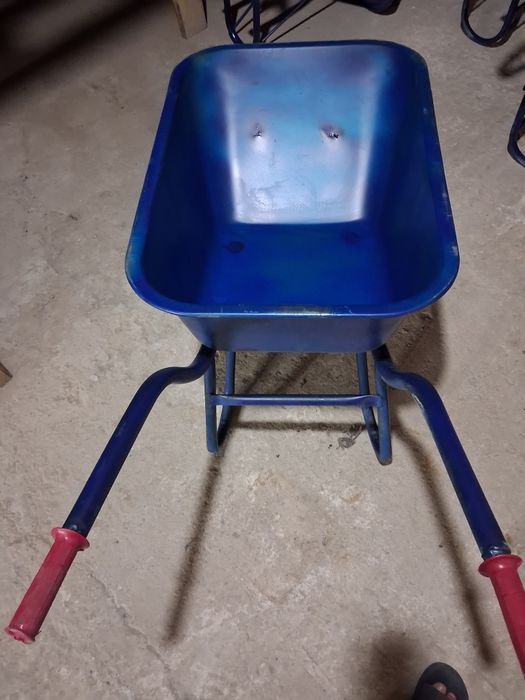 Arava choksiz hitoyga o'hshatib ishlangan