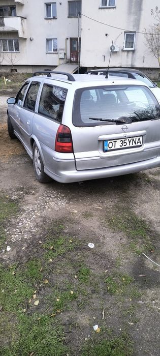 Vând Opel Vectra b 18 benzina