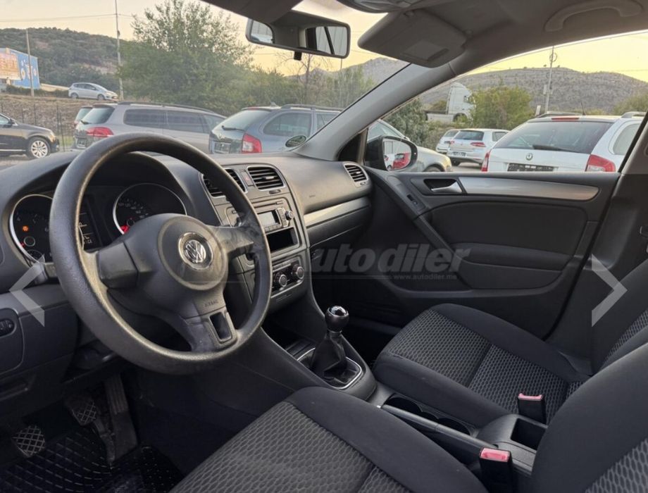 VOLKSWAGEN Golf 2012 — imagine 5