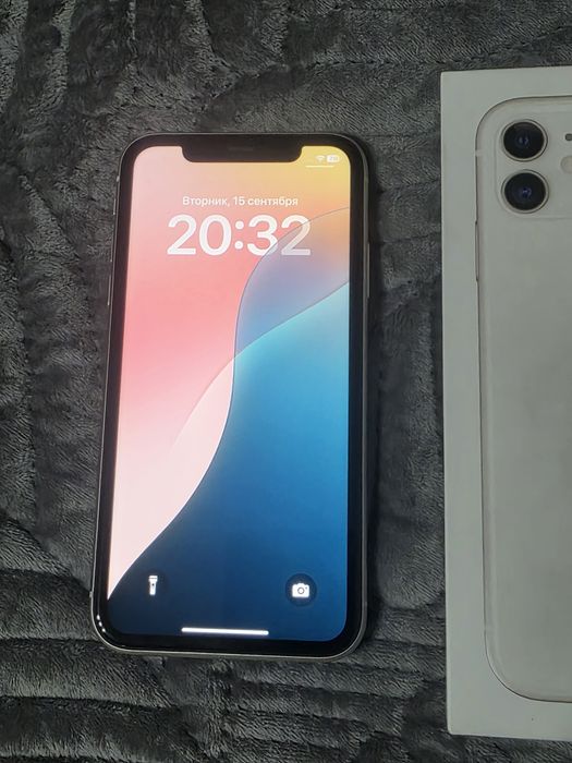 IPhone 11 с коробкой