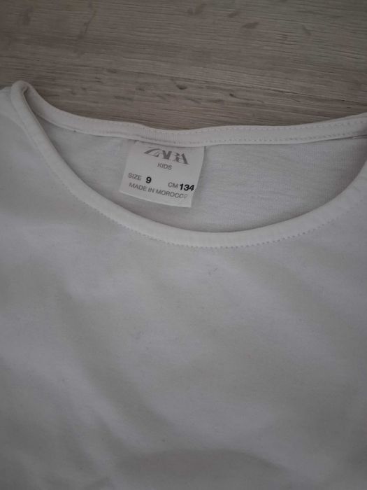 Set bluza alba cu fusta masura 134