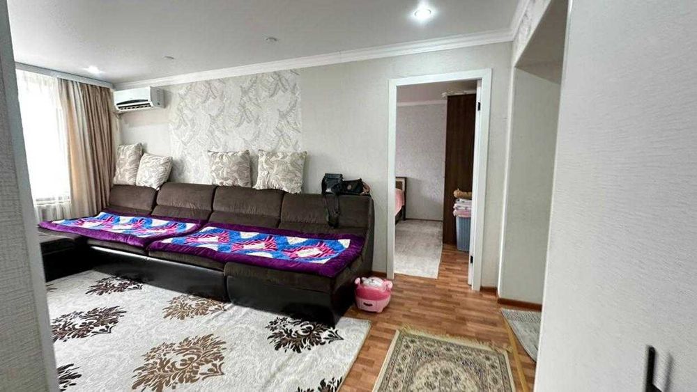 продам 4 ком в центре Айым