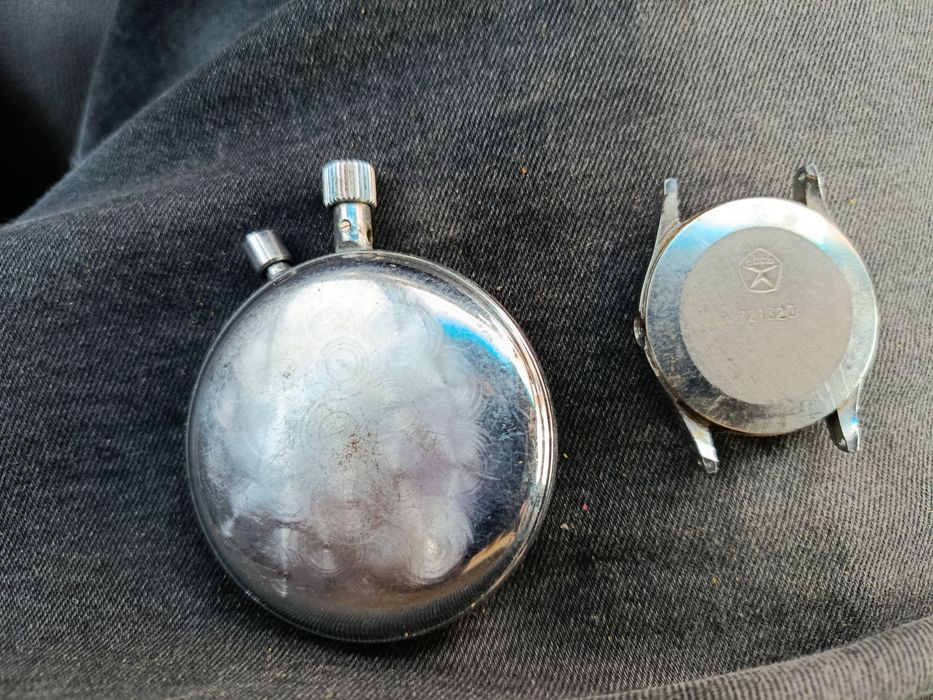 Продам совдеповские часы нерабочие