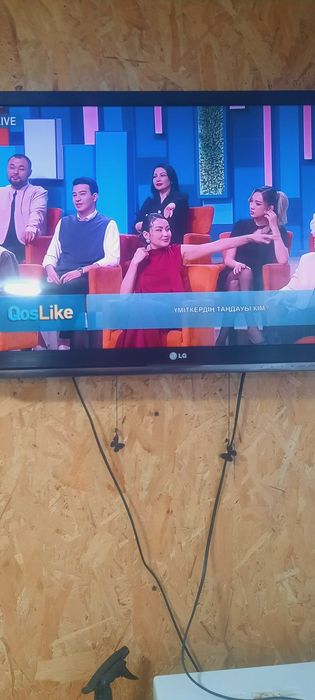 Продам смарт телевизор.