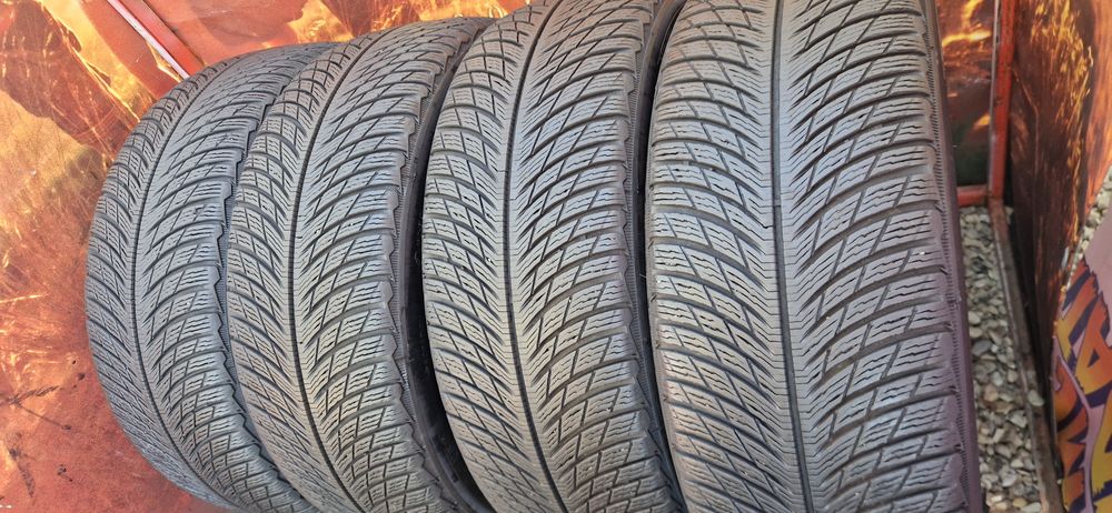 Set 4 Anvelope Michelin 235 50 R19 M+S