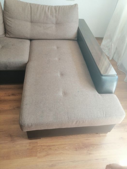 Ъглов диван с функция сън