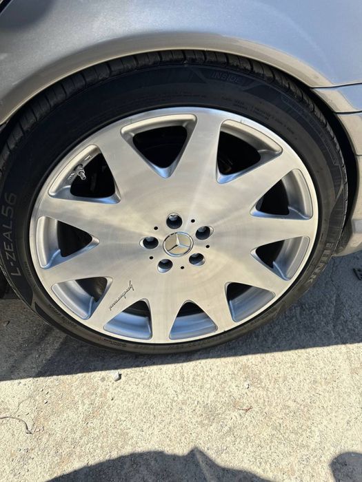 Sakadiska r20 balonlari bilan sotiladi juda yahshi hollatda saqlangan