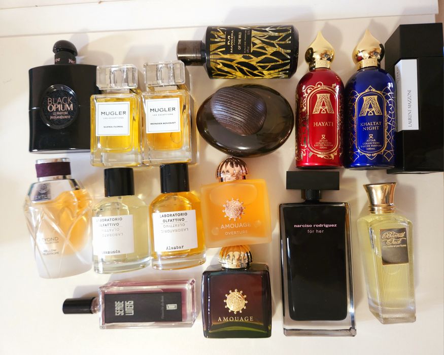 Отливки на парфюми от личната ми колекция.