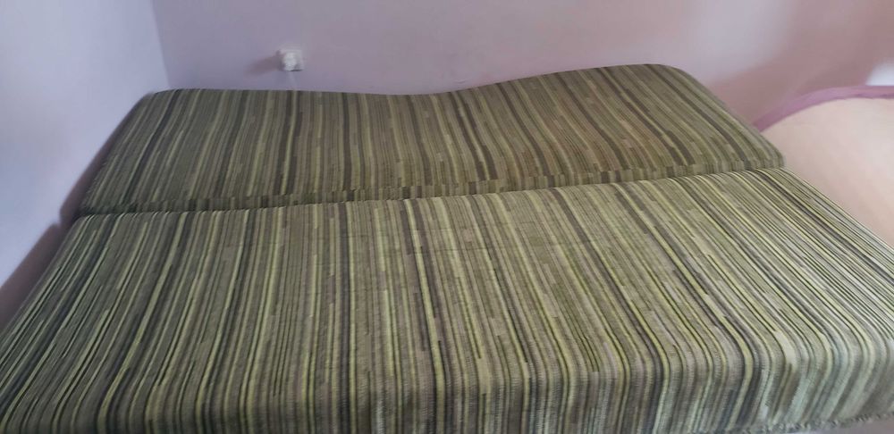 Разтегателен диван