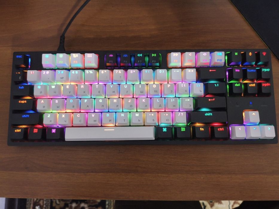 Kyechron c1 brown switches wired
350k (novaya 750)