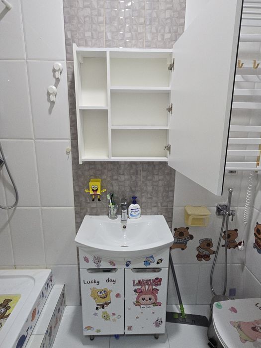 Продаю мебель для ванной