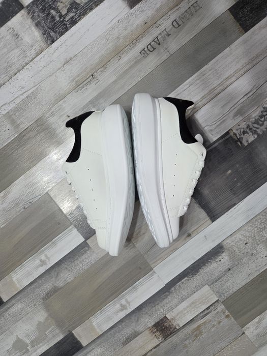 Adidasi Alexander McQueen