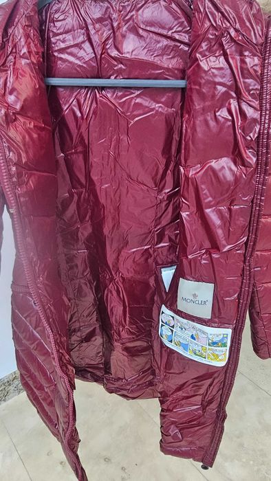 Geaca M o n c l e r  Model visiniu nr1 XS/S  puf de gasca OFERTA