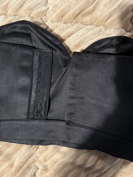 Бюстие/корсет с камъни и вградена чашка