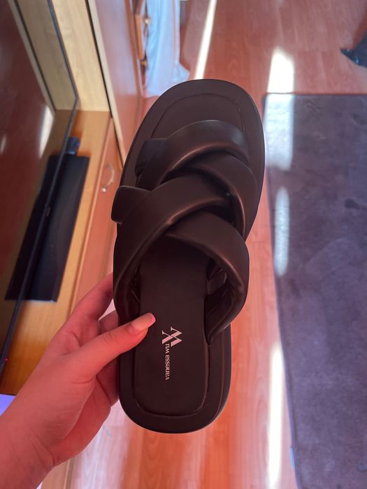 Чехли Vanessa wu.