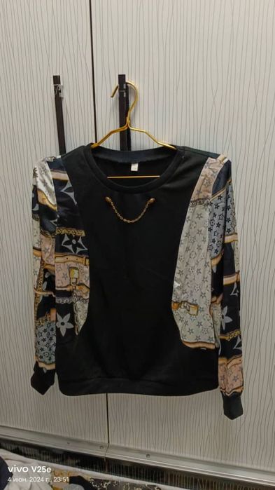 Продам турецкий кофта и платье