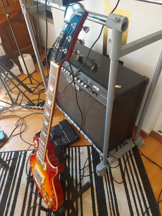 Sistem complet chitara Harley Benton,amplificator Line6 Spider 4, 150w