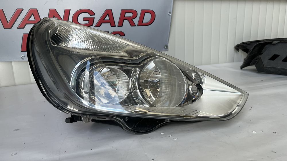 Десен фар Ford S-max 2006-2015