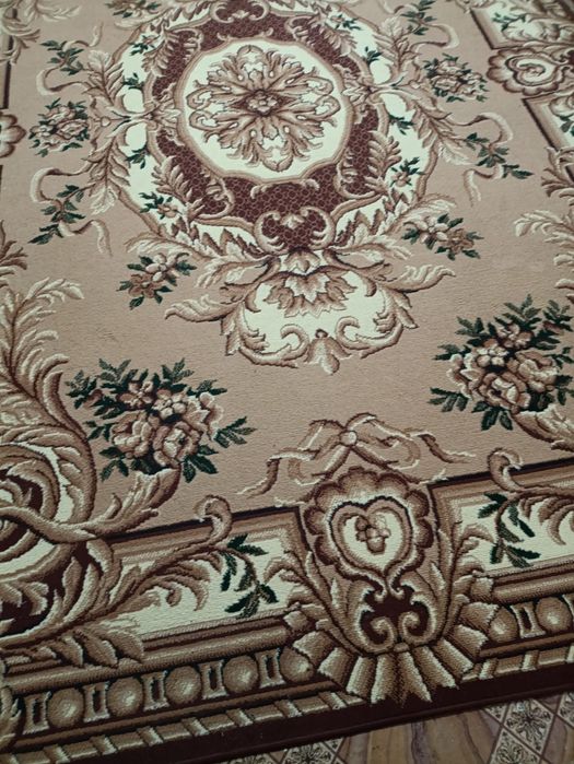 Продается палас в хорошем состоянии