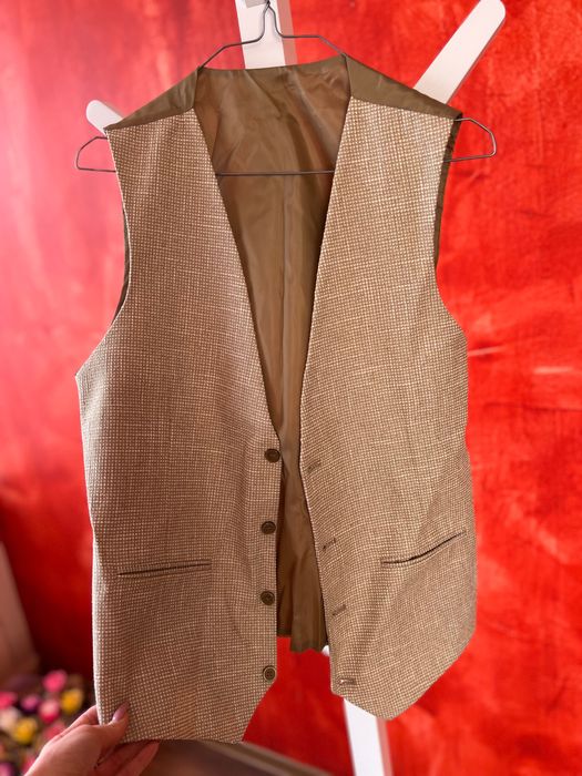 Мъжки елек, размер М- 20 лв