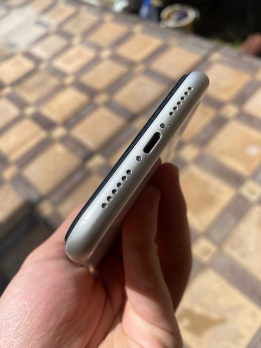 iphone 11 o'rtacha holatda, imei bo'lgan