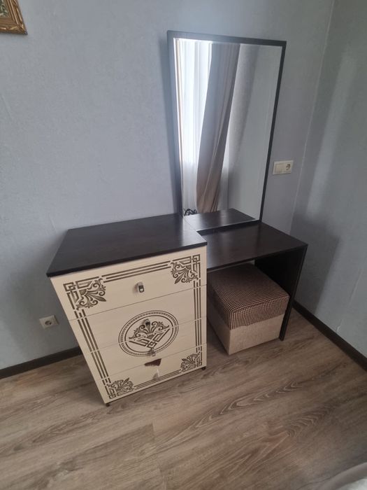 Спальний гарнитур