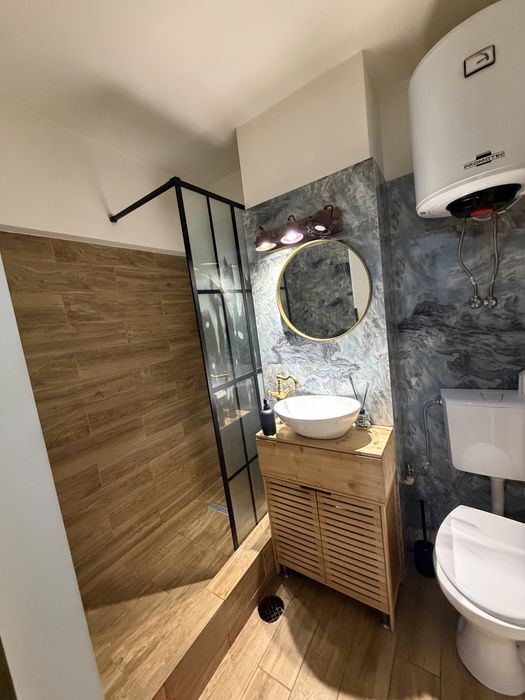 Inchiriez garsoniera in regim hotelier zona bulevard!!!