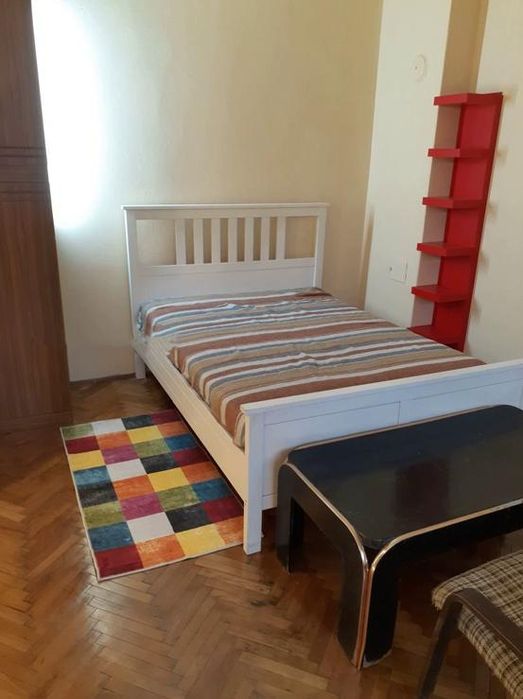 Дава се под наем Едностаен апартамент в София, Оборище - 37 кв.м за 562 € - Снимка #1