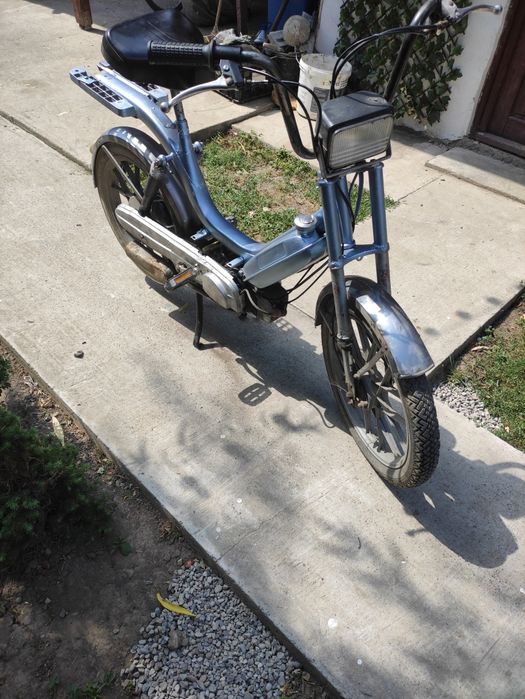 Moped Piaggio bravo