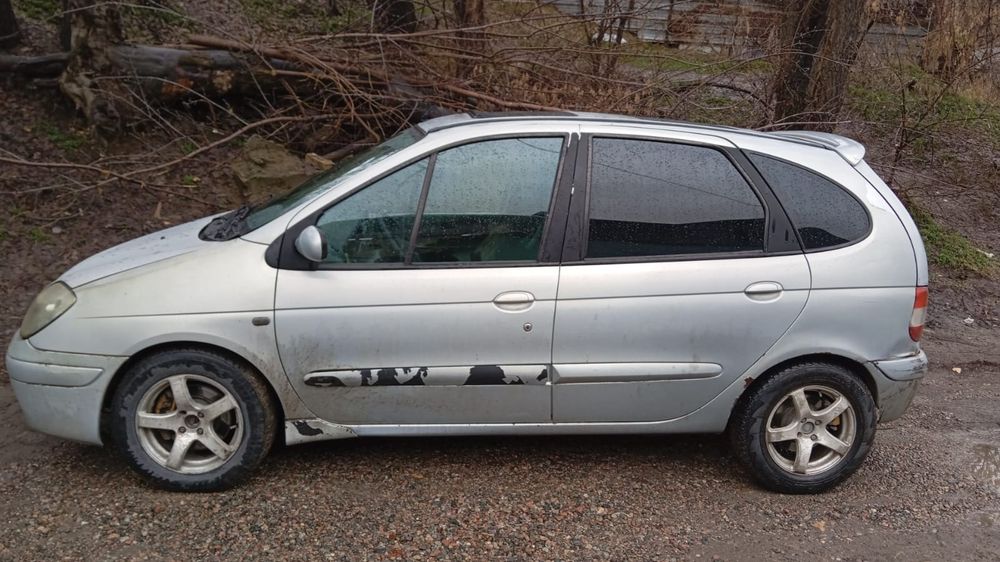 Авто рассрочка обмен Рено сеник