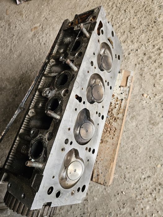 Chiulasa dacia logan 1.4 mpi 2010