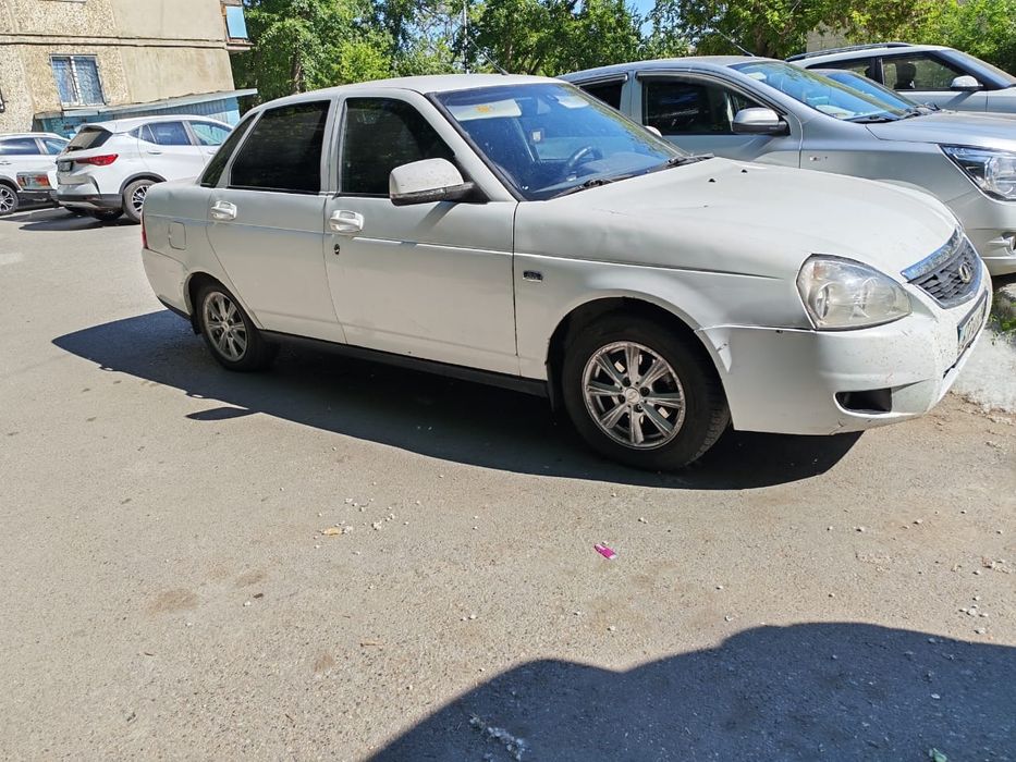 Продам приору    .