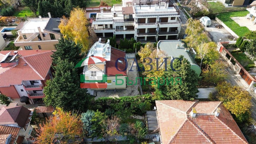 Голяма многоетажна къща във вилна зона Зора, Слънчев Бряг, България, 415 кв. м, 895000 евро