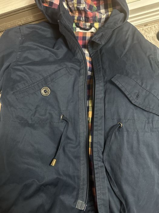 Продам ветровку детскую