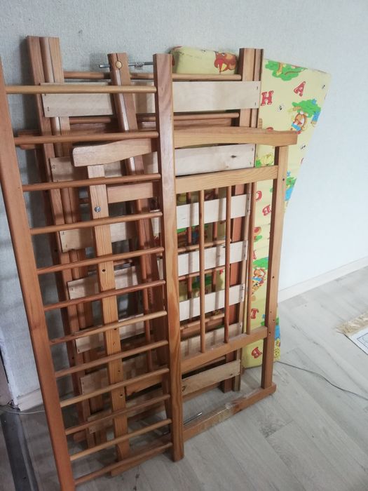 детская кроватка