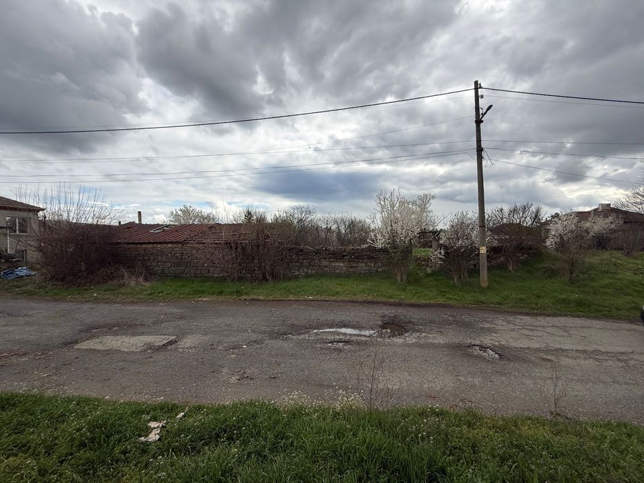 Продавам УПИ в гр. Сунгурларе – 1114 кв.м