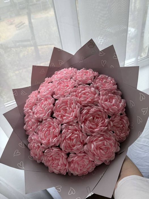 Продажа букетов: розы, тюльпаны, пионы