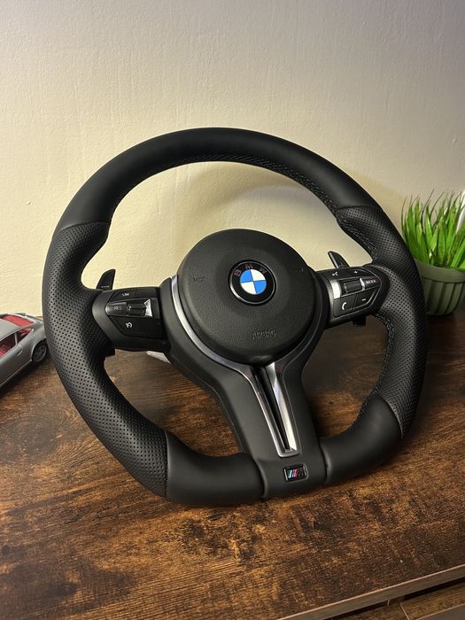 Volan BMW M cu padele F01 F06 F10 F11 F12 F13 F15 F16