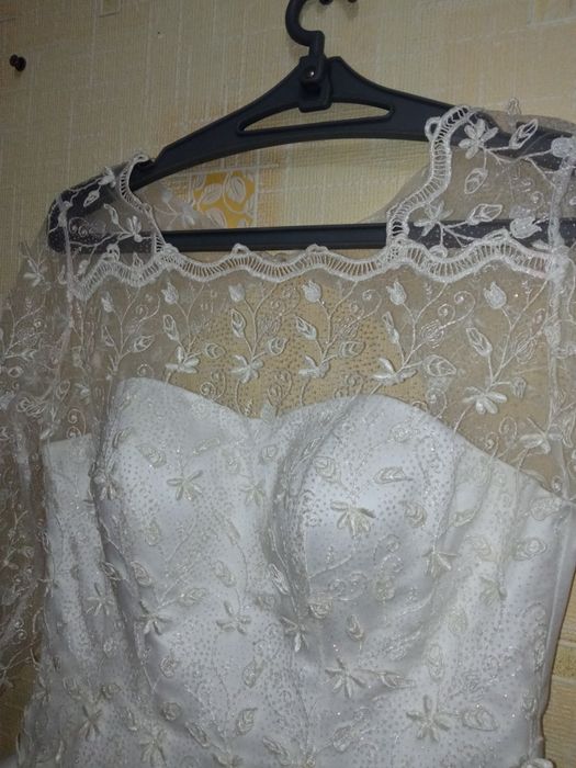 Продам свадебное платье