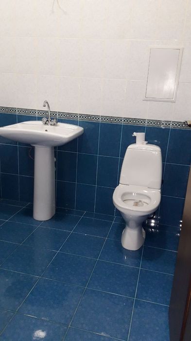 Продаётся 2-х комнатная квартира в центре Чирчика ул.А.Навои