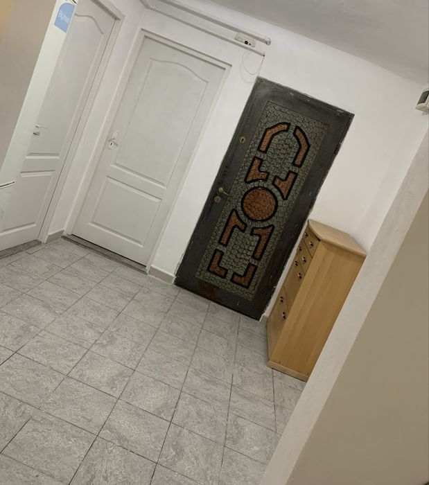 Propietar inchiriez apartament decomandat cu 2 camere, disponibil de la 1 August, in Calea Lipovei