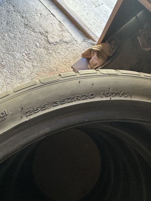 Hankook Ventus S1 evo3 255/35/20